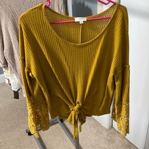 Umgee | Women’s top | mustard | size medium